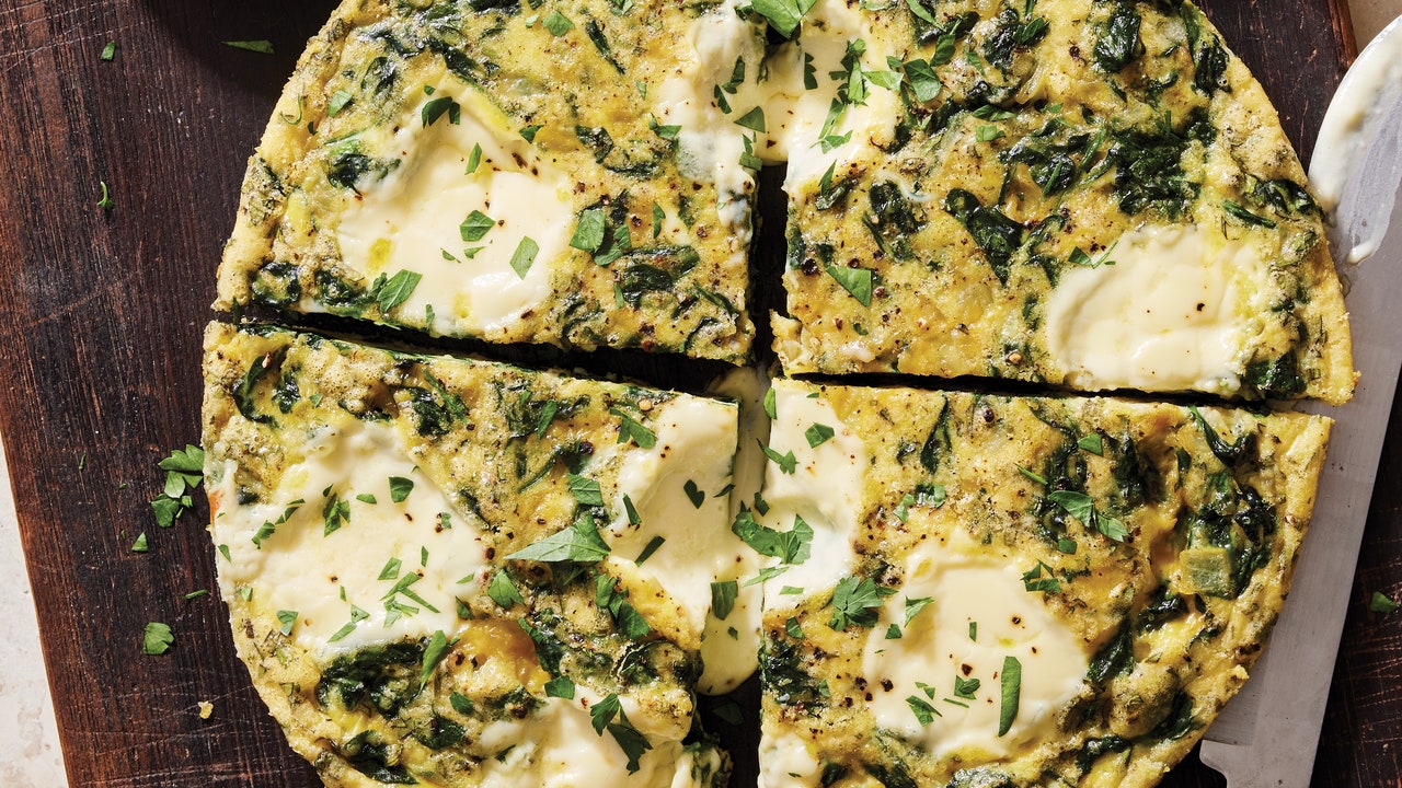 Spinach frittata recipe with raisins and pine nuts